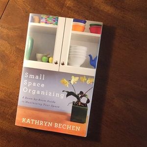 🆕 “Small Space Organizing” book by Kathryn Bechen